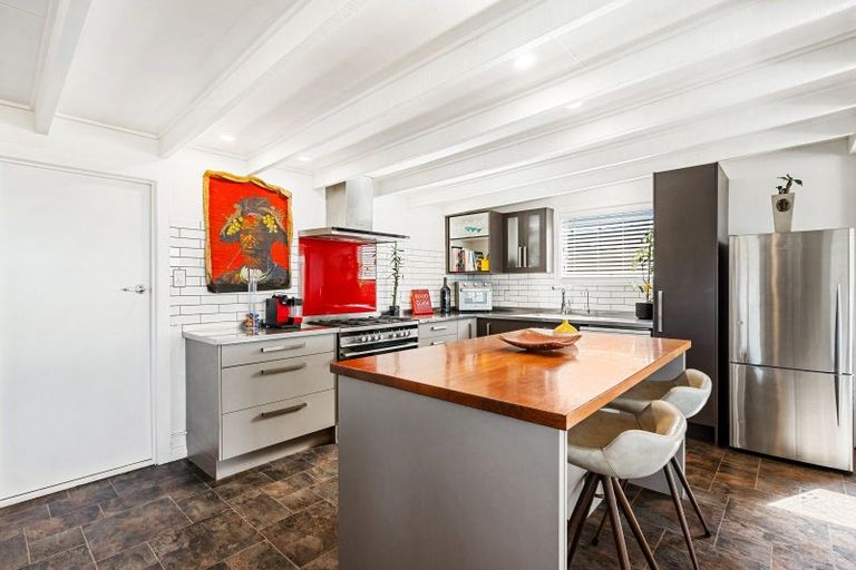 Photo of property in 205 Whirinaki Road, Eskdale, Napier, 4182