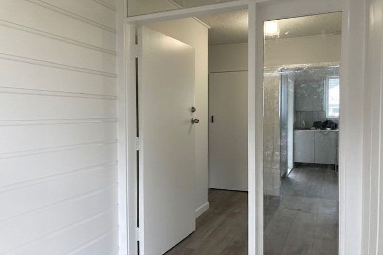 Photo of property in 90 Tiraumea Drive, Pakuranga, Auckland, 2010