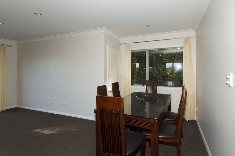 Photo of property in 2/1 Keys Street, Belmont, Auckland, 0622