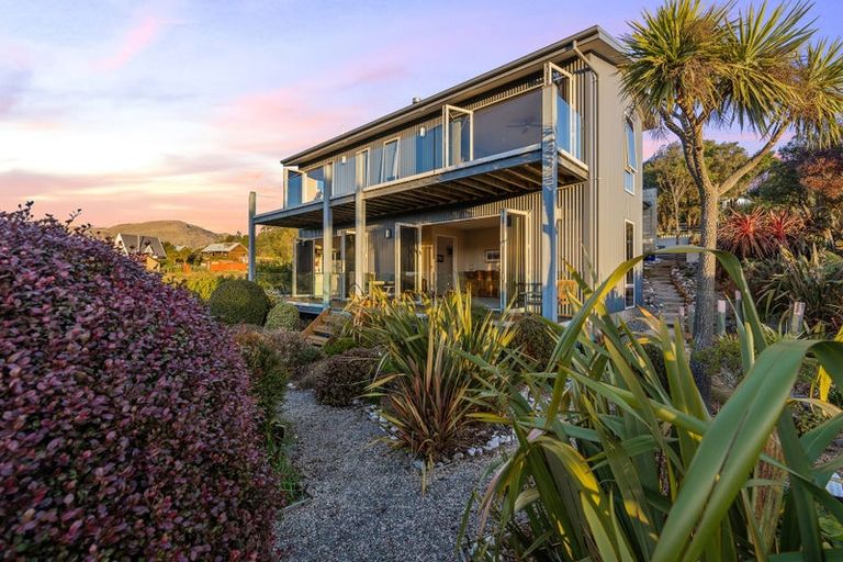 Photo of property in 18 Stoddart Terrace, Diamond Harbour, Lyttelton, 8971