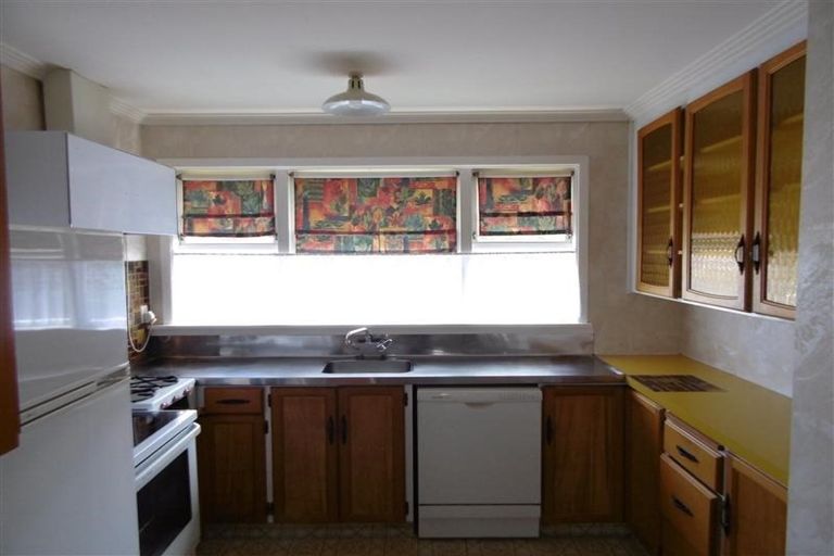 Photo of property in 5 Price Street, Westown, New Plymouth, 4310