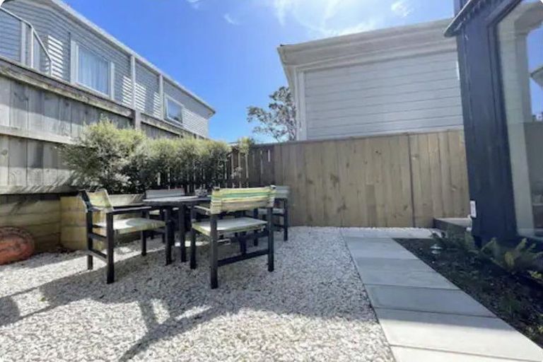 Photo of property in 14a Middleton Road, Johnsonville, Wellington, 6037