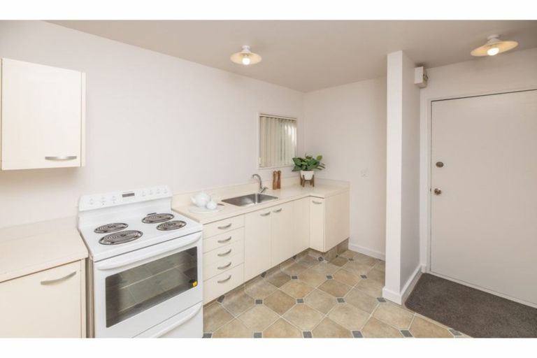 Photo of property in 1/115 Waltham Road, Sydenham, Christchurch, 8023