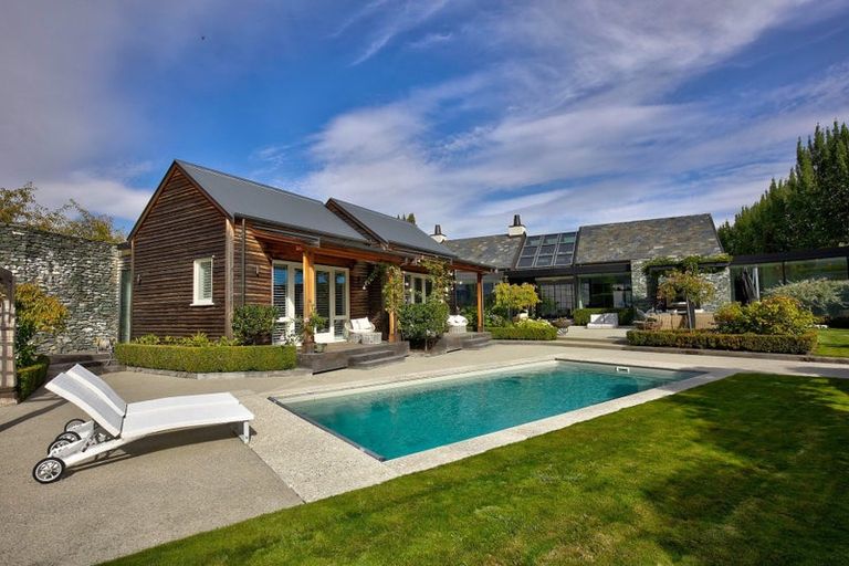 Photo of property in Millbrook Resort, 2 Millvista Lane, Arrowtown, Queenstown, 9371