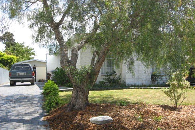 Photo of property in 6 Kowai Place, Amberley, 7410