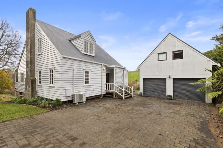 Photo of property in 173 Dunn Road, Ararimu, Drury, 2579