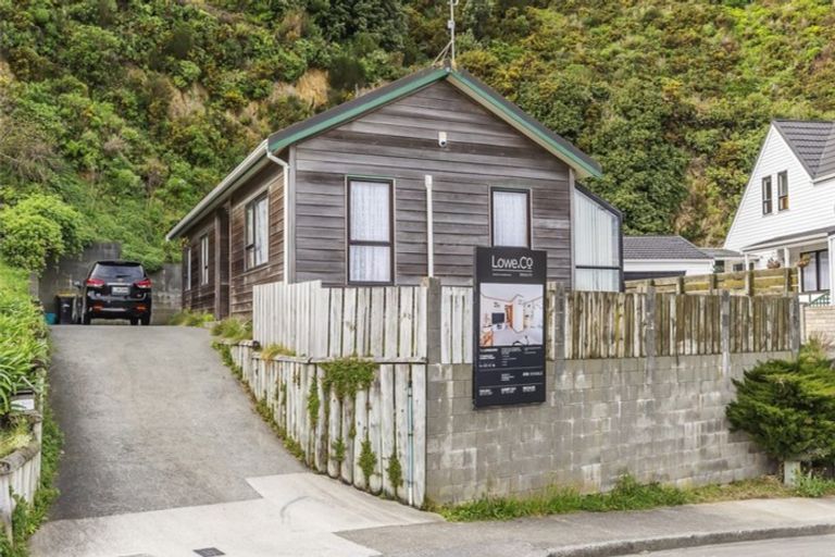 Photo of property in 77 Southgate Road, Southgate, Wellington, 6023