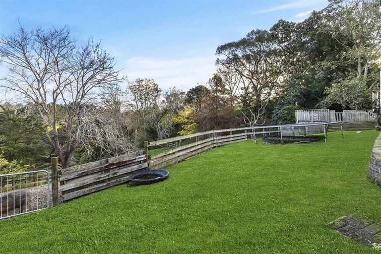 Photo of property in 46 Whites Road, Whitford, Howick, 2571