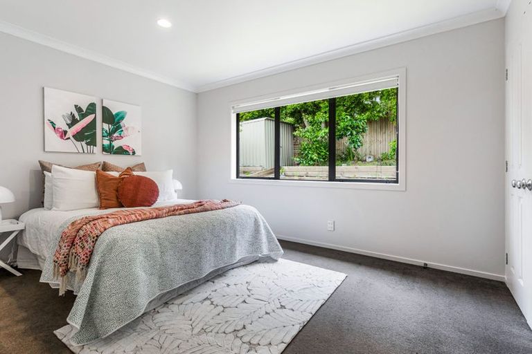 Photo of property in 7 Landmark Drive, Te Atatu Peninsula, Auckland, 0610