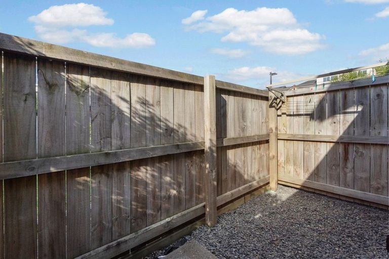 Photo of property in 16 Chiefs Court, Hamilton East, Hamilton, 3216