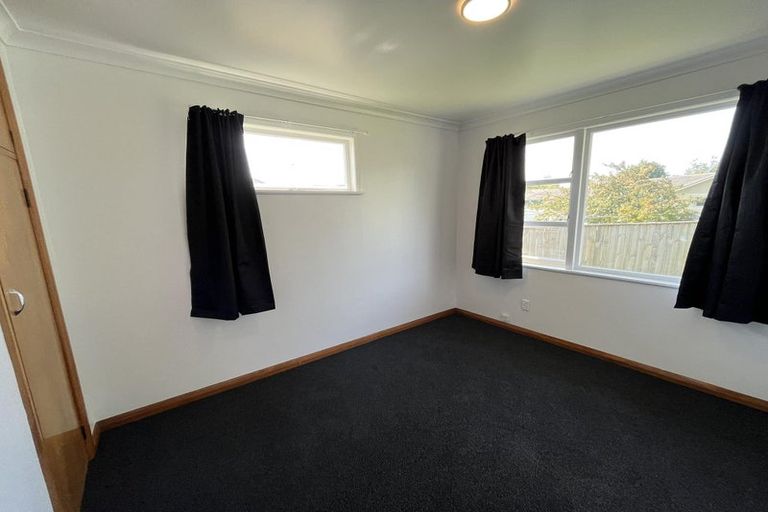 Photo of property in 8 Lowestoft Place, West End, Palmerston North, 4412