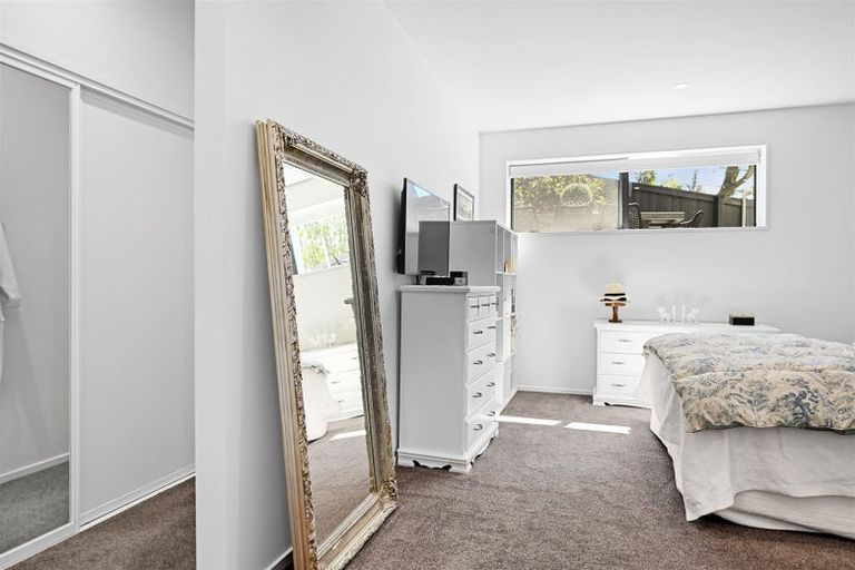 Photo of property in 1/17b Cracroft Terrace, Cashmere, Christchurch, 8022