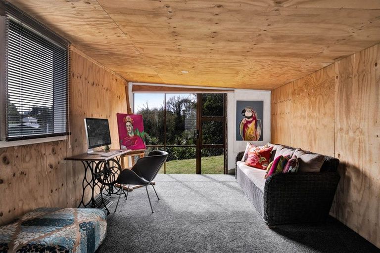 Photo of property in 19 Lawry Street, Blagdon, New Plymouth, 4310