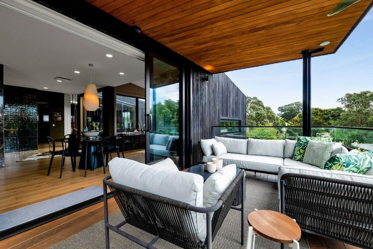 Photo of property in 12a Baring Terrace, Strandon, New Plymouth, 4312