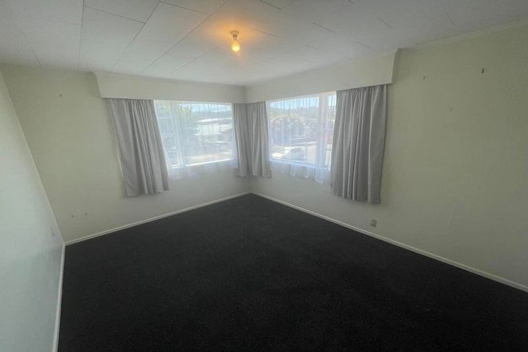Photo of property in 4/1 Waikare Avenue, Waiwhetu, Lower Hutt, 5010
