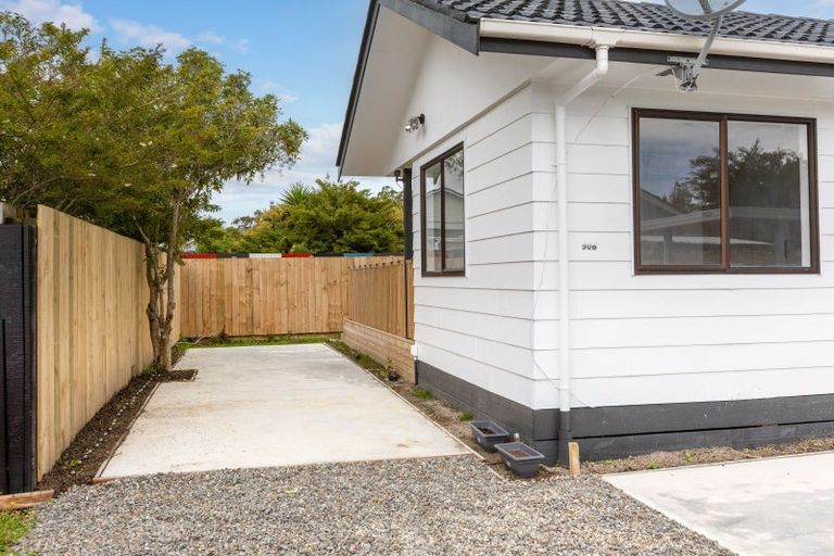 Photo of property in 90 Fergusson Street, Woodville, 4920