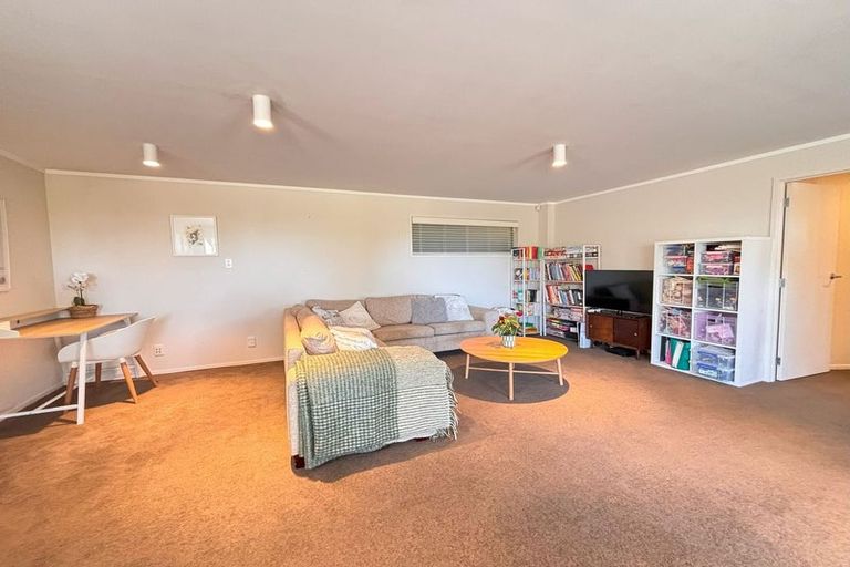 Photo of property in 68 Gilletta Road, Mount Roskill, Auckland, 1041