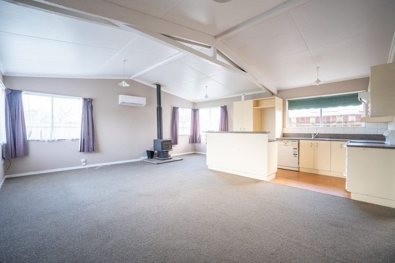 Photo of property in 59 Sutherland Crescent, Westbrook, Palmerston North, 4412