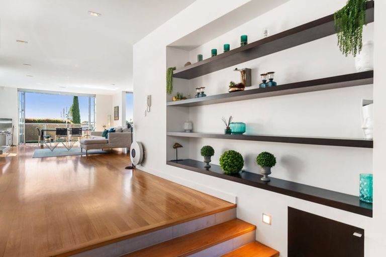 Photo of property in 14 Bradford Street, Parnell, Auckland, 1052