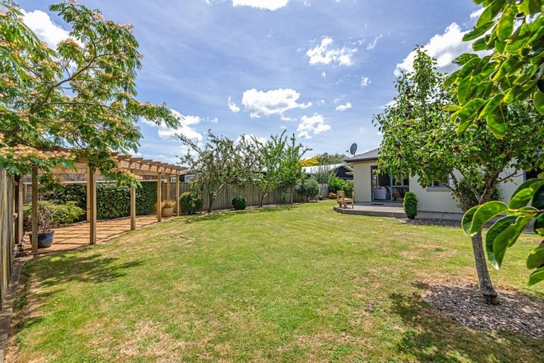 Photo of property in 88 Summerhill Drive, Fitzherbert, Palmerston North, 4410