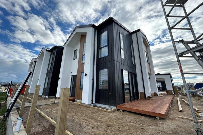 Photo of property in 8 Atutahi Lane, Papamoa Beach, 3118