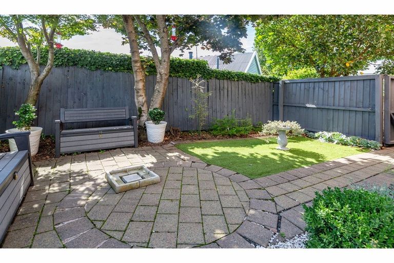 Photo of property in 5h Church Street, Akaroa, 7520