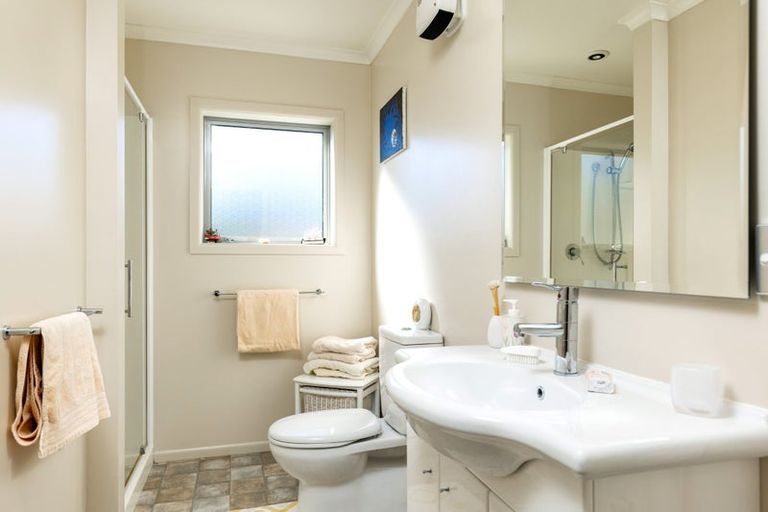 Photo of property in 255 Waikawa Road, Waikawa, Picton, 7220