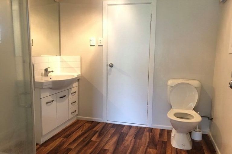 Photo of property in 272 Birkdale Road, Birkdale, Auckland, 0626