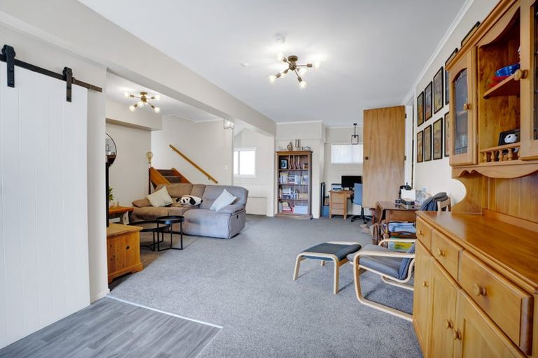 Photo of property in 177 Govett Avenue, Frankleigh Park, New Plymouth, 4310