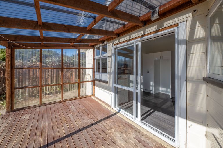Photo of property in 22 Tovey Street, New Brighton, Christchurch, 8061