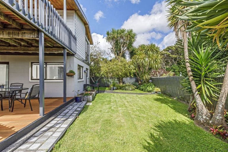 Photo of property in 32 Mcdowell Crescent, Hillcrest, Auckland, 0627