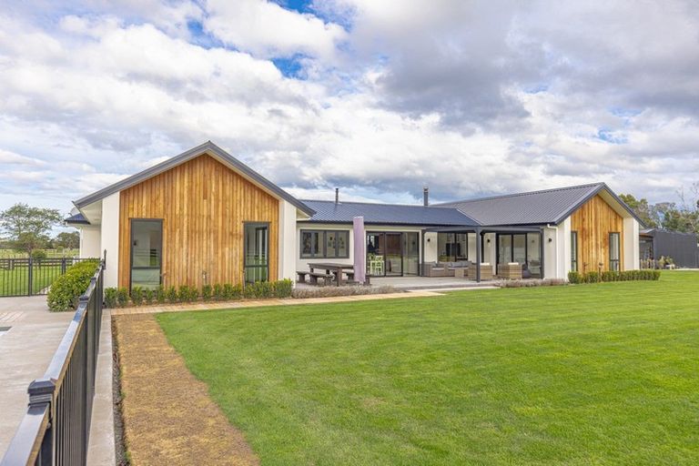 Photo of property in 115 Budd Road, Matahiwi, Masterton, 5888