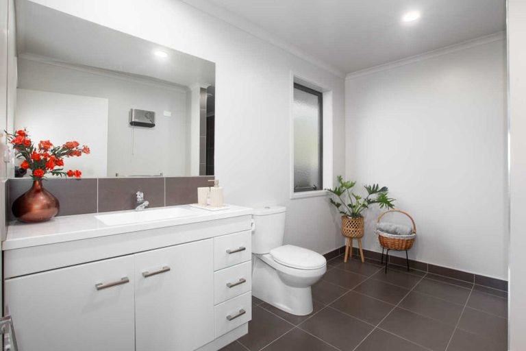 Photo of property in 9 Angus Way, Nikau Valley, Paraparaumu, 5032