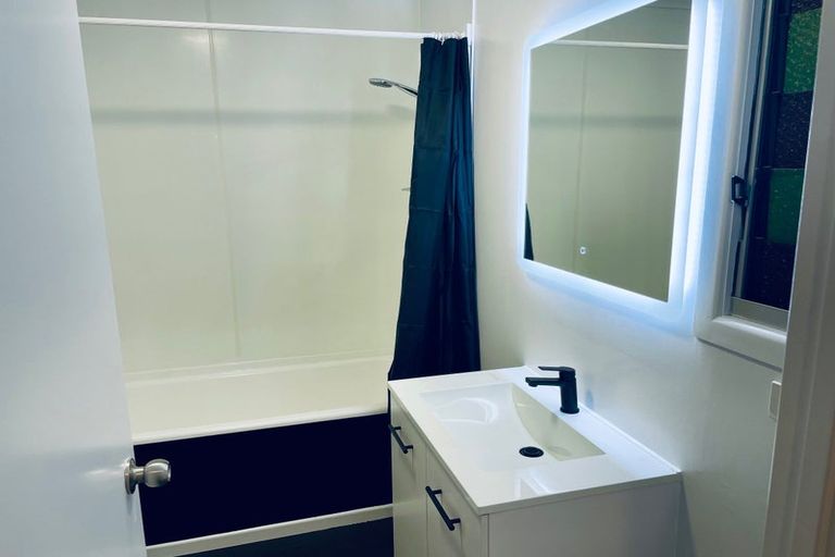 Photo of property in 48 Dryden Street, Grey Lynn, Auckland, 1021