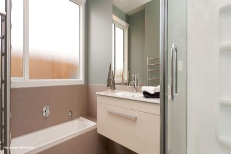 Photo of property in 11 Sando Way, One Tree Point, 0118