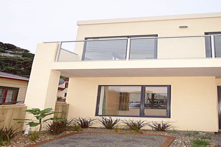 Photo of property in 84a Evans Bay Parade, Roseneath, Wellington, 6021