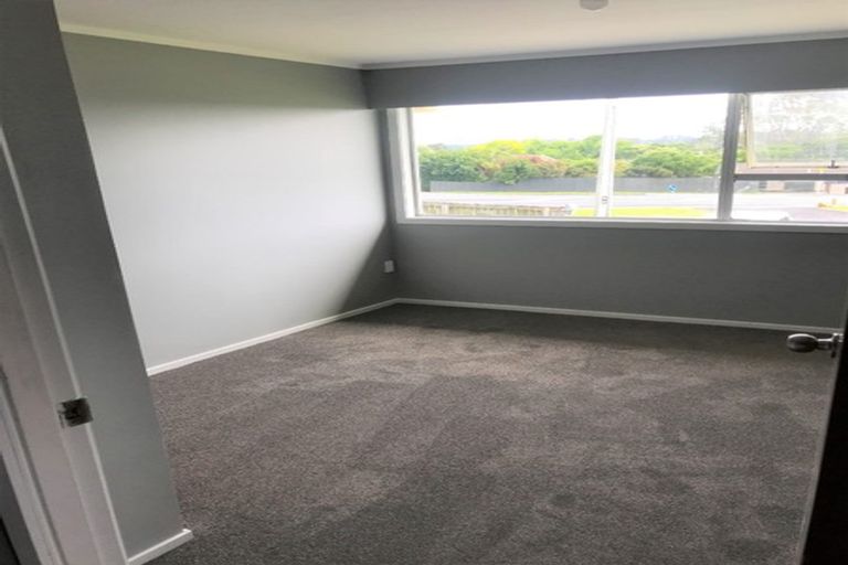 Photo of property in 2/140 Metcalfe Road, Ranui, Auckland, 0612