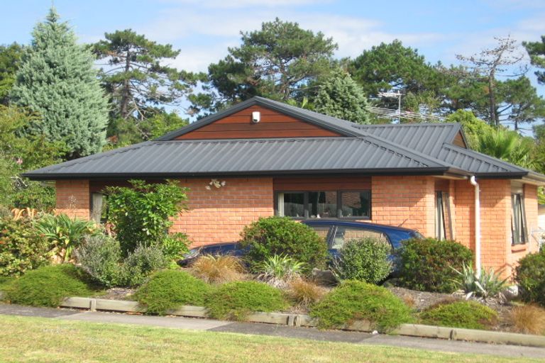 Photo of property in 1/136 Lynwood Road, New Lynn, Auckland, 0600