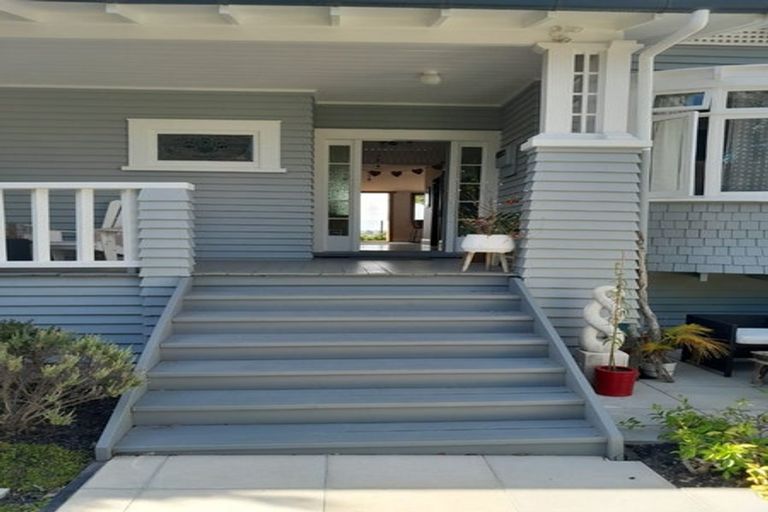 Photo of property in 39 Ngataringa Road, Devonport, Auckland, 0624