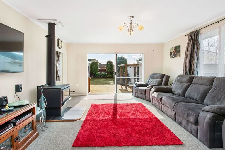 Photo of property in 39 Sandown Crescent, Aranui, Christchurch, 8061