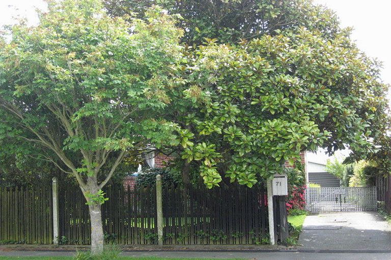 Photo of property in 71 Appleby Crescent, Burnside, Christchurch, 8053