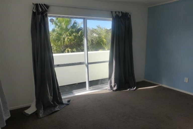 Photo of property in 5/24 Eastglen Road, Glen Eden, Auckland, 0602