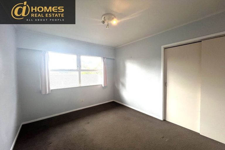 Photo of property in 33 Lynden Avenue, Hillcrest, Auckland, 0627