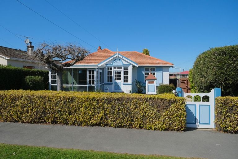 Photo of property in 19 Mornington Road, Balaclava, Dunedin, 9011