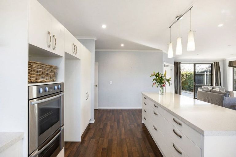 Photo of property in 14 Robieson Street, Roseneath, Wellington, 6011