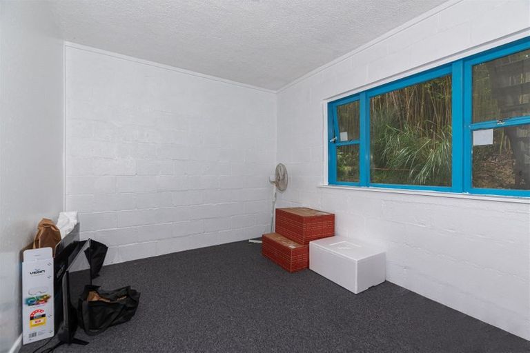 Photo of property in 1/44 Sunnyside Road, Sunnyvale, Auckland, 0612
