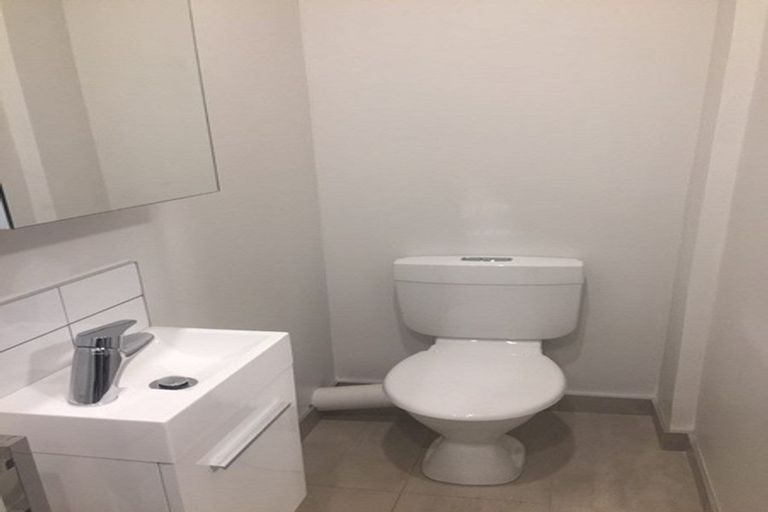 Photo of property in 44 Garreg Road, Bryndwr, Christchurch, 8052