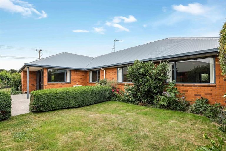 Photo of property in 17 Thomson Street, Tinwald, Ashburton, 7700
