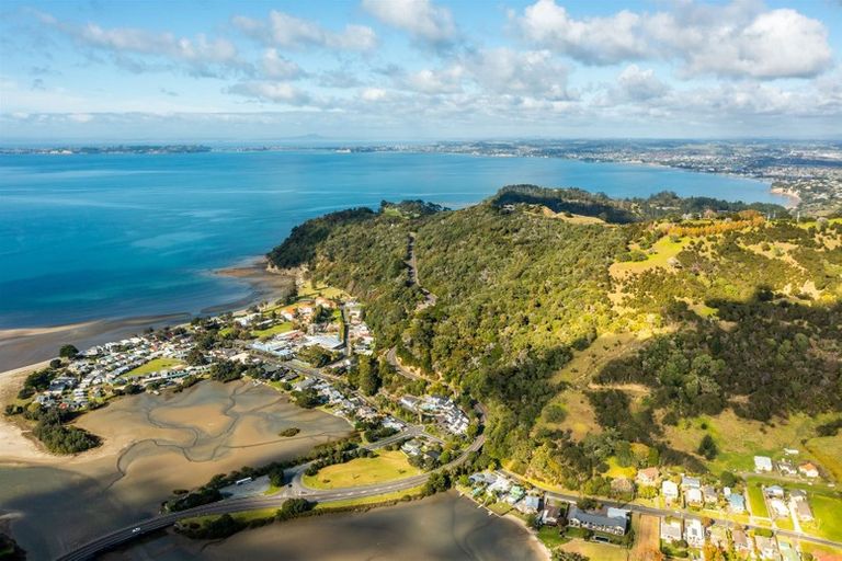 Photo of property in 18 Weranui Road, Waiwera, Orewa, 0994