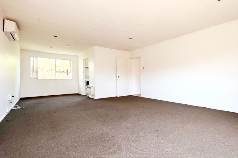 Photo of property in 59 Casuarina Road, Half Moon Bay, Auckland, 2012